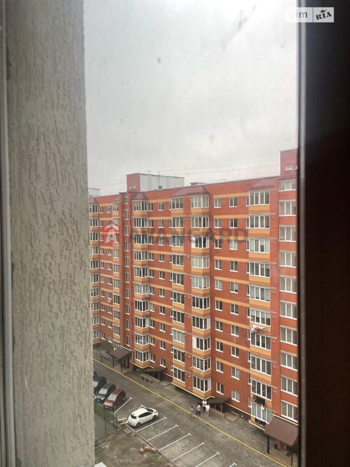 3 ��. ��������, 103/70/12 ��. �., 9/10 ������ ���� 18