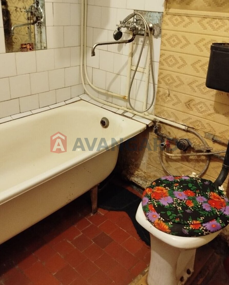 1 ����. ��������, 29,8 / 21 / 7.1 ��. �., 5/5 ���� ���� 9