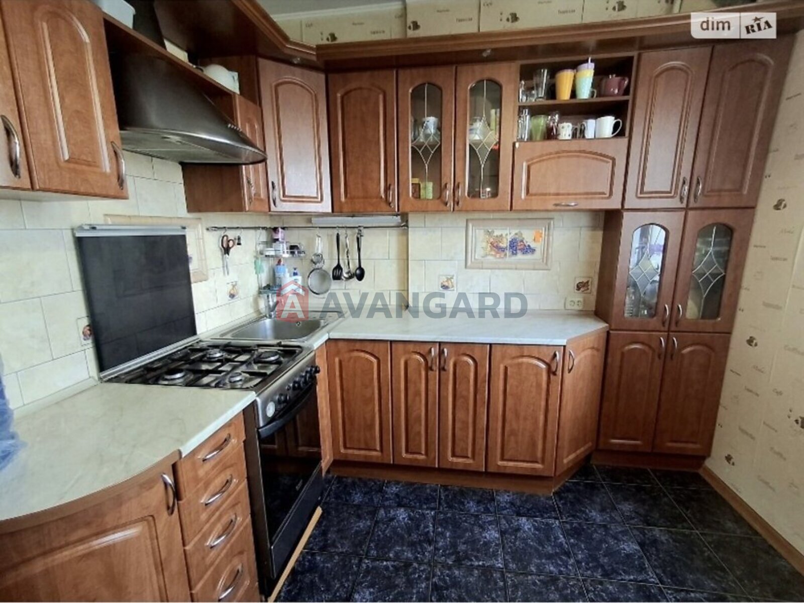 3 ��. ��������, 80/-/9 ��. �., 5/9 ������ ���� 3