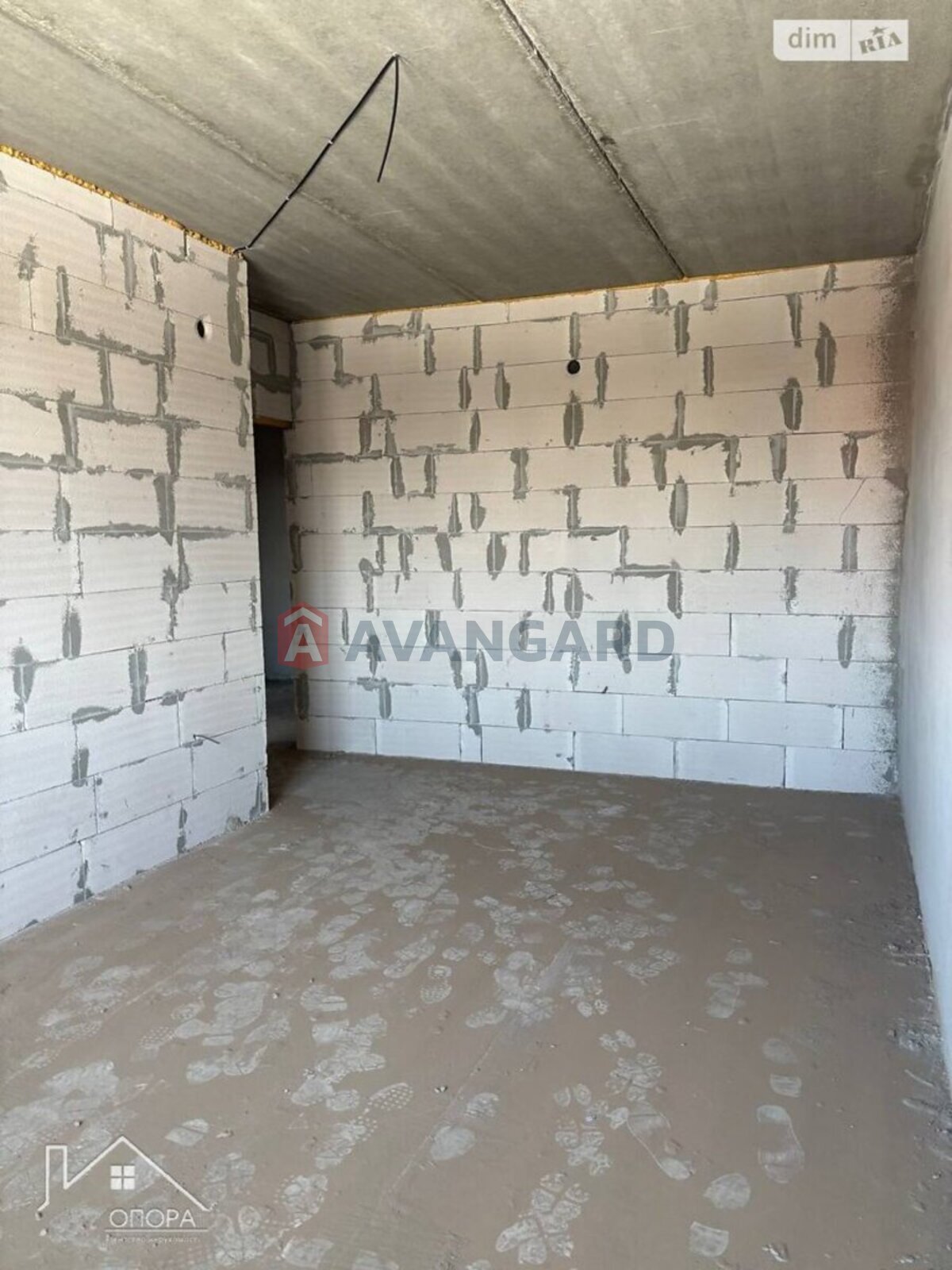 3 ��. ��������, 82/41/20 ��. �., 6/9 ������ ���� 25