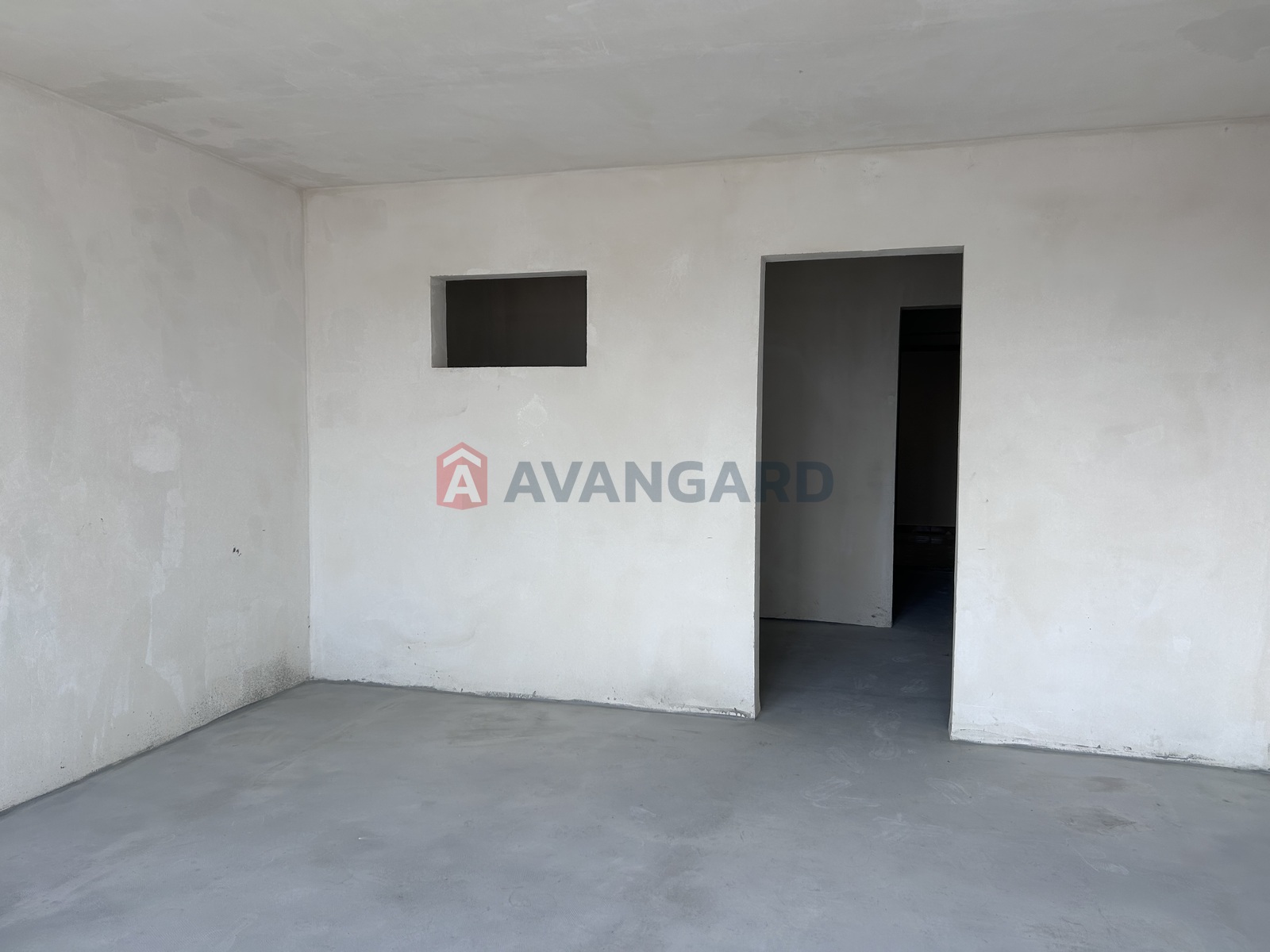 1 ����. ��������, 39,2/-/6,2 ��. �., 6/9 ���� ���� 11