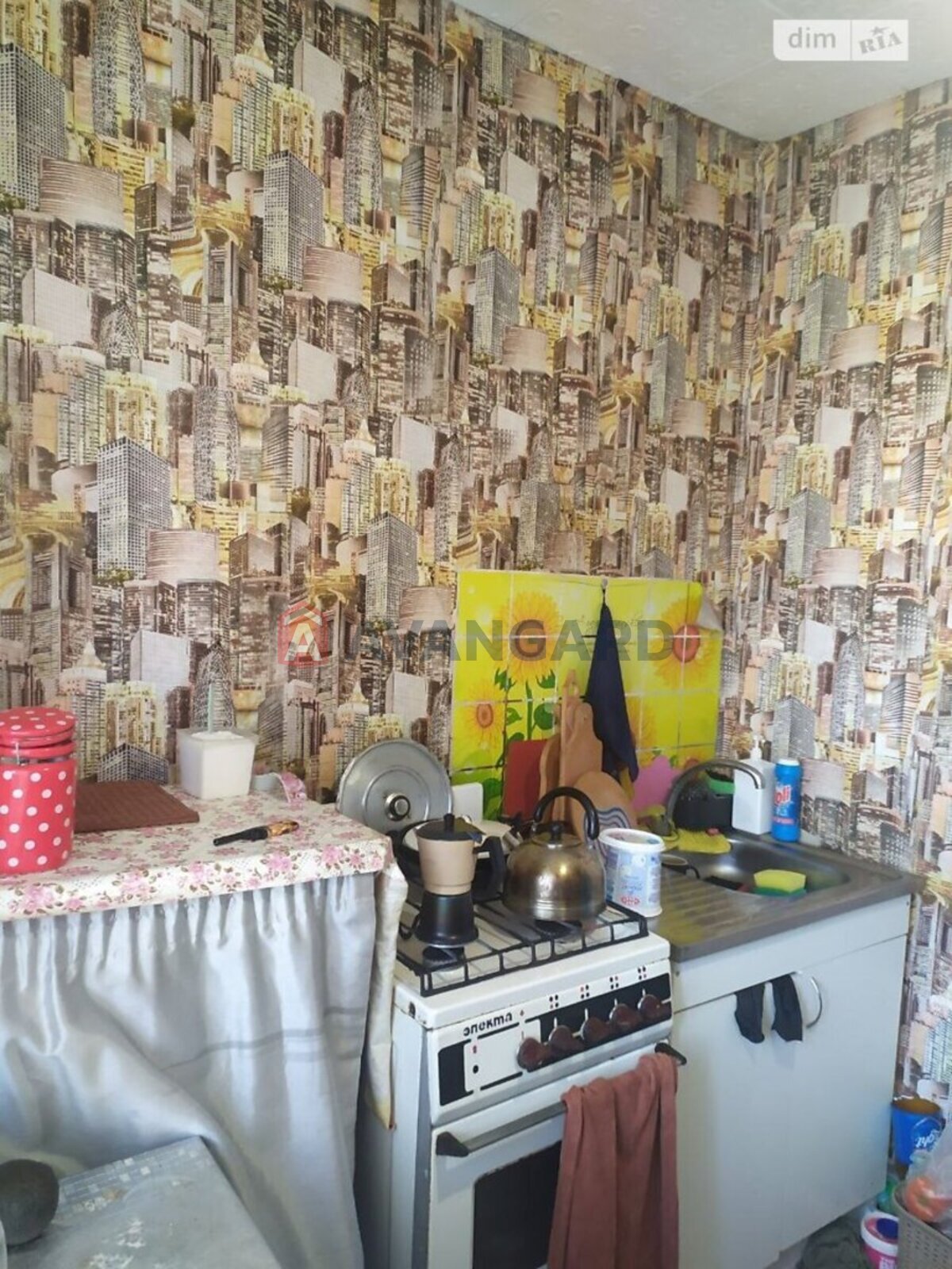 3 . , 64/49/8 . ., 9/9   2