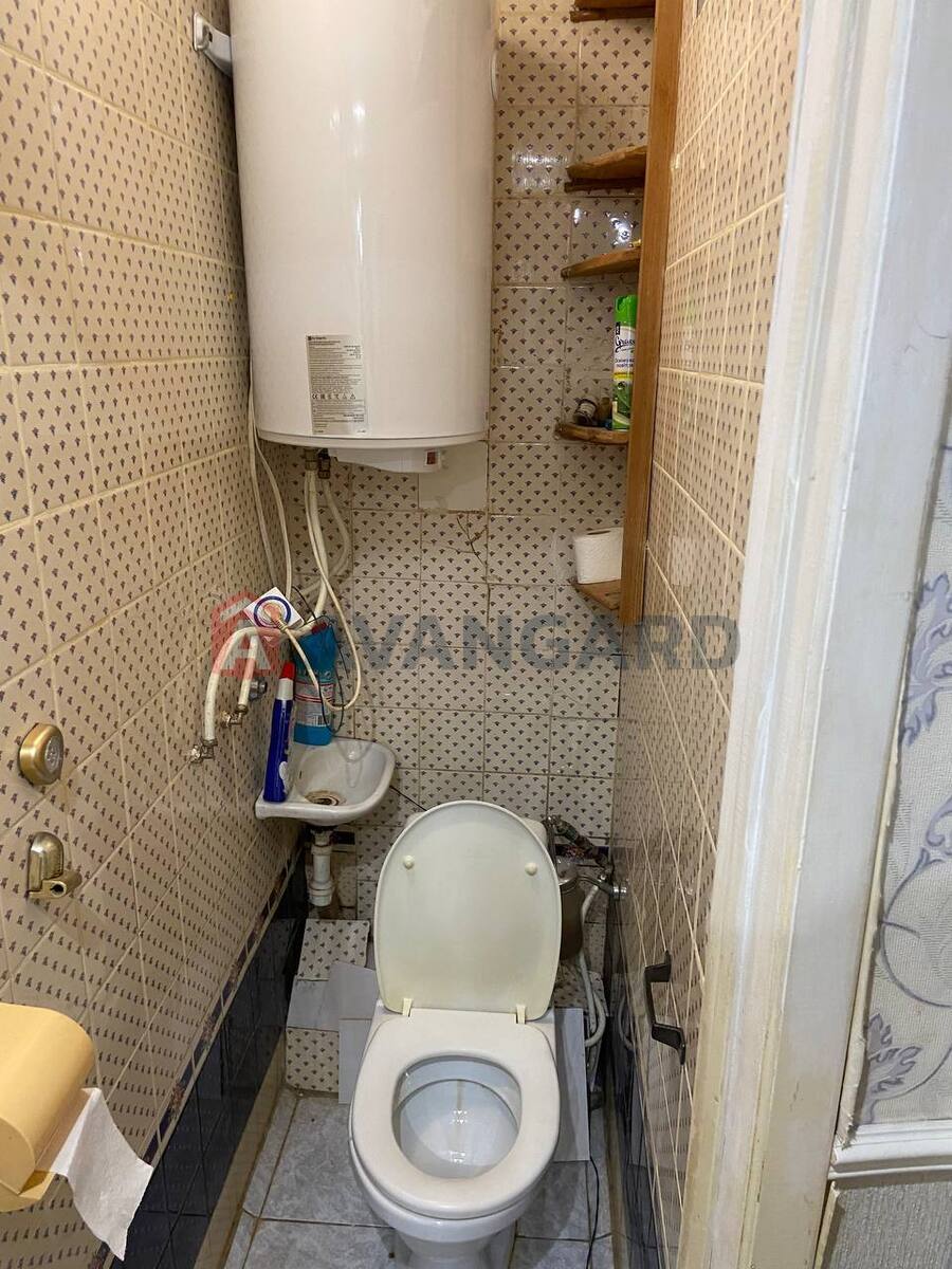 4 ��. ��������, 84/51/- ��. �., 1/9 ������ ���� 6