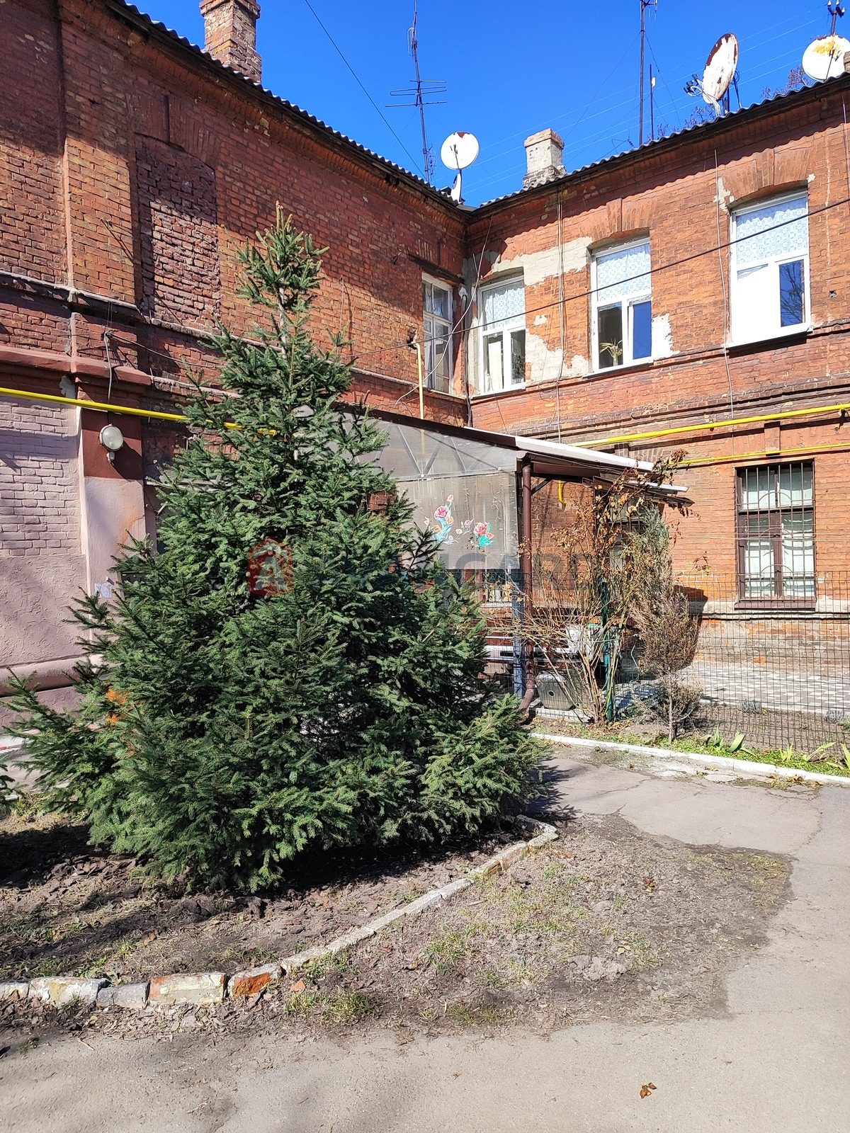 2 ��. ��������, 37/30/5 ��. �., 2/2 ������ ���� 3