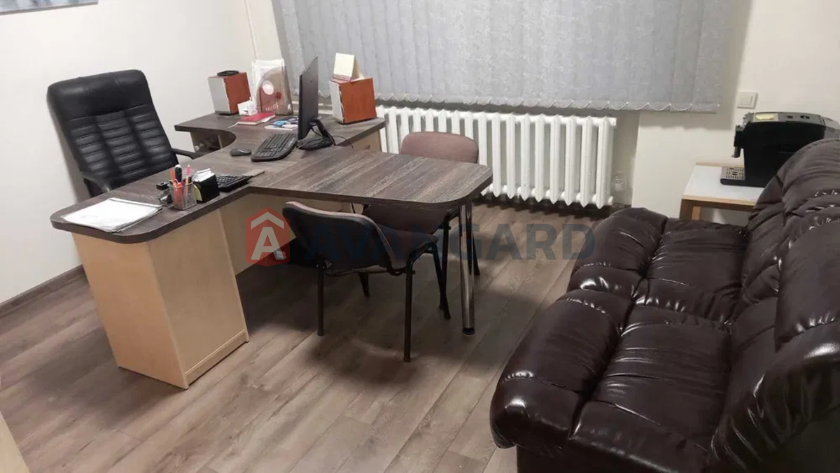 2 ��. ��������, 43/-/3 ��. �., 1/3 ������ ���� 1