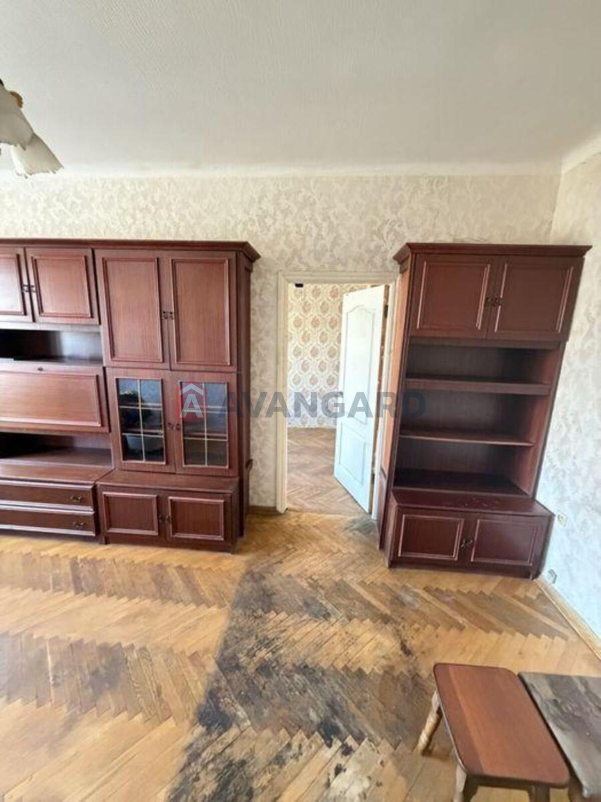 2 ����. ��������, 43/-/103 ��. �., 4/5 ���� ���� 3