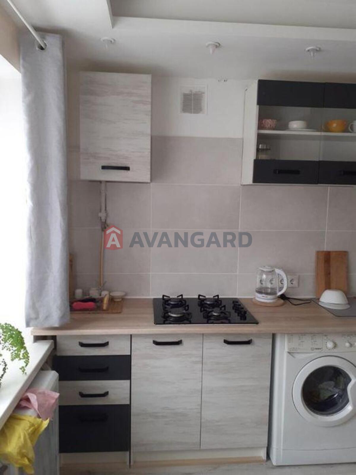 1 ��. ��������, 30/-/8 ��. �., 1/9 ������ ���� 4