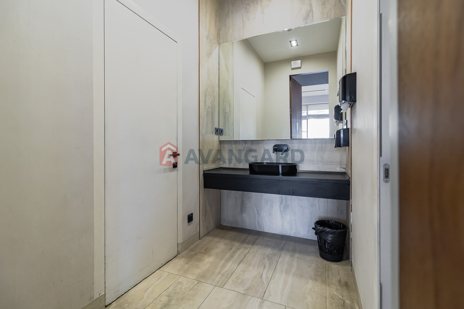 1 ��. ��������, 34/18,93/5,61 ��. �., 8/34 ������ ���� 11