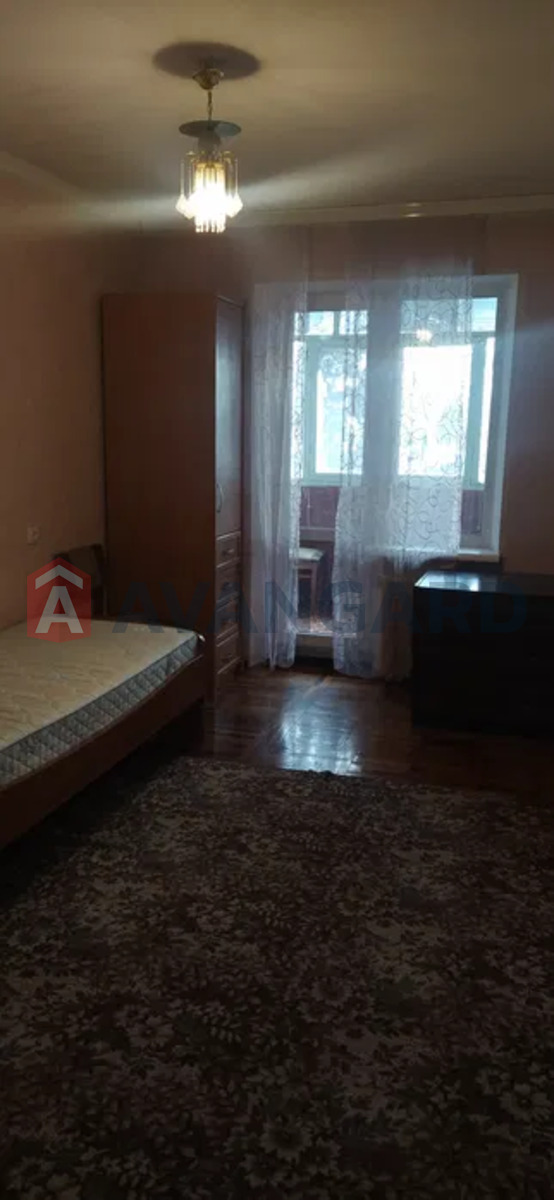 3 ��. ��������, 66/-/10 ��. �., 7/9 ������ ���� 5