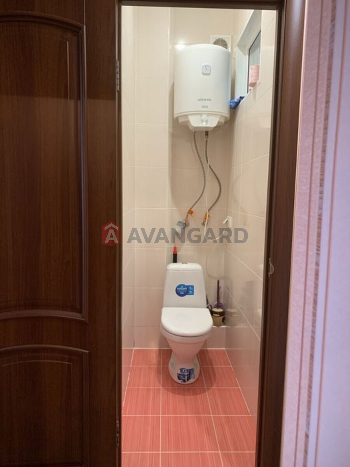 2 ����. ��������, 52/-/7 ��. �., 4/4 ���� ���� 4