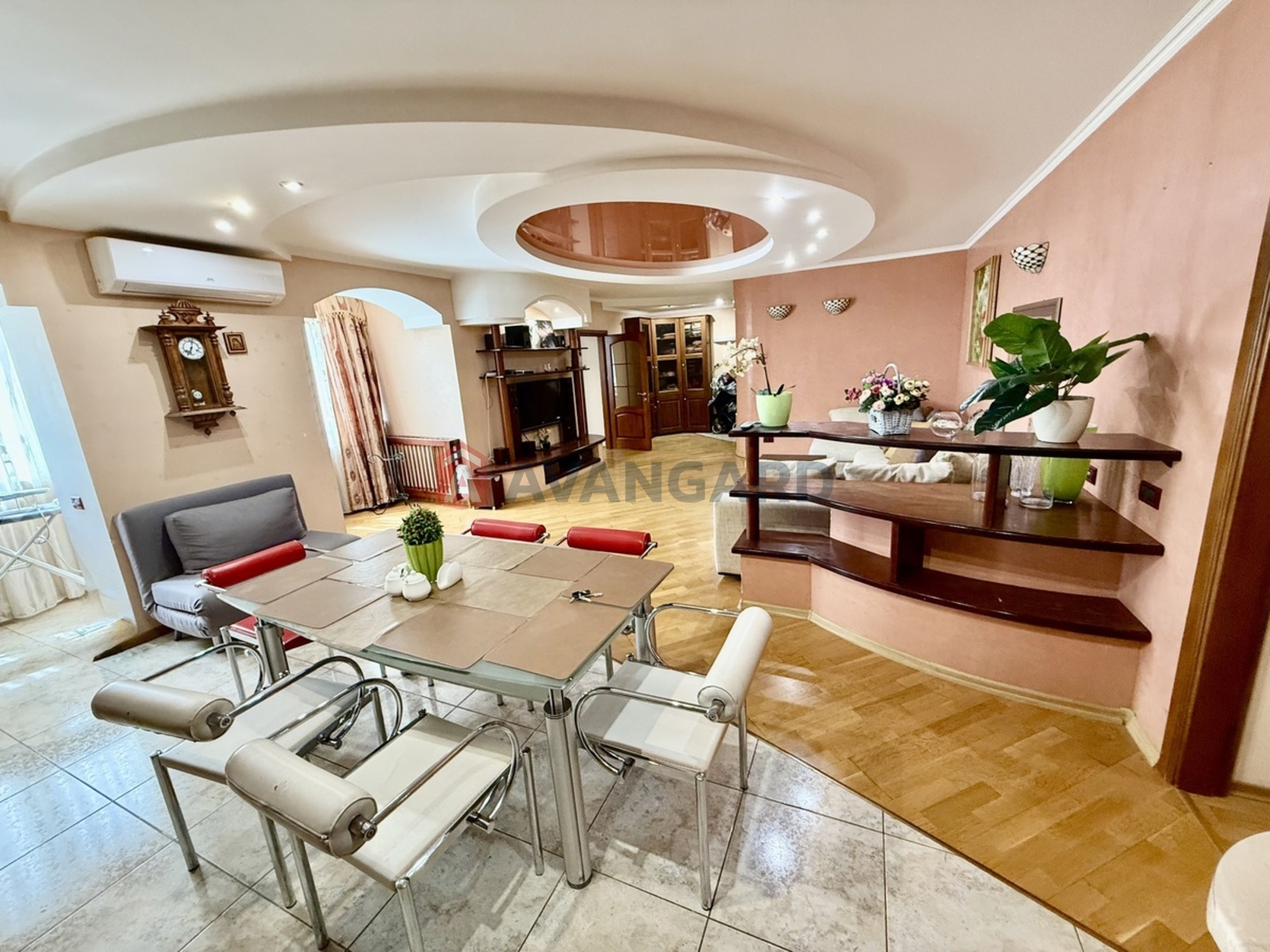 4 ��. ��������, 152/125/20 ��. �., 3/10 ������ ���� 12