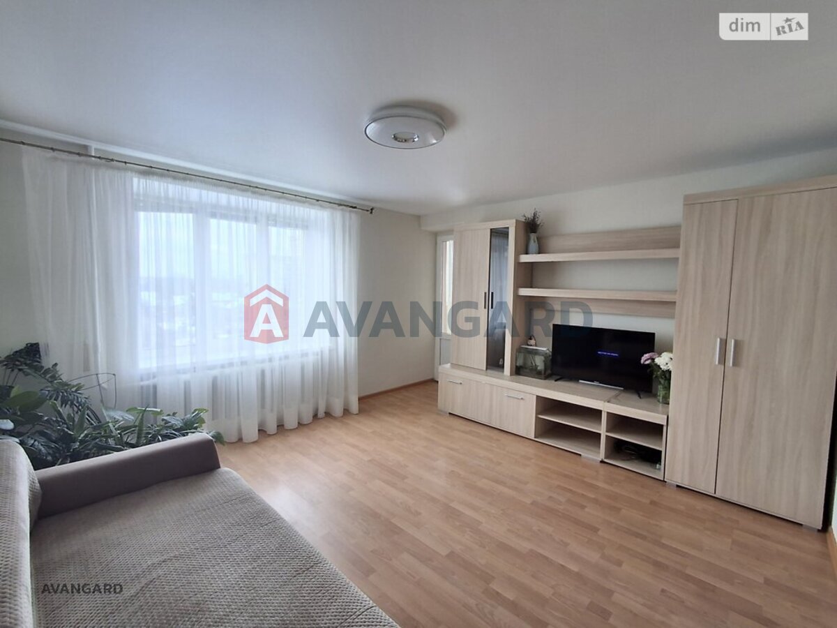 2 ����. ��������, 50/30/8 ��. �., 4/9 ���� ���� 18