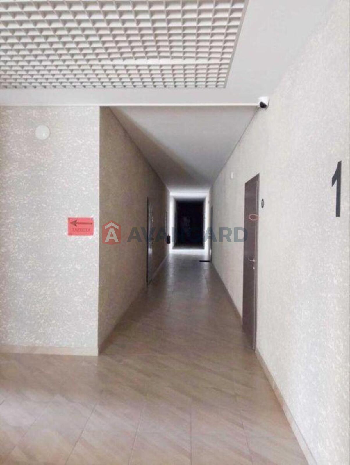 2 ��. ��������, 69/-/15 ��. �., 3/4 ������ ���� 10