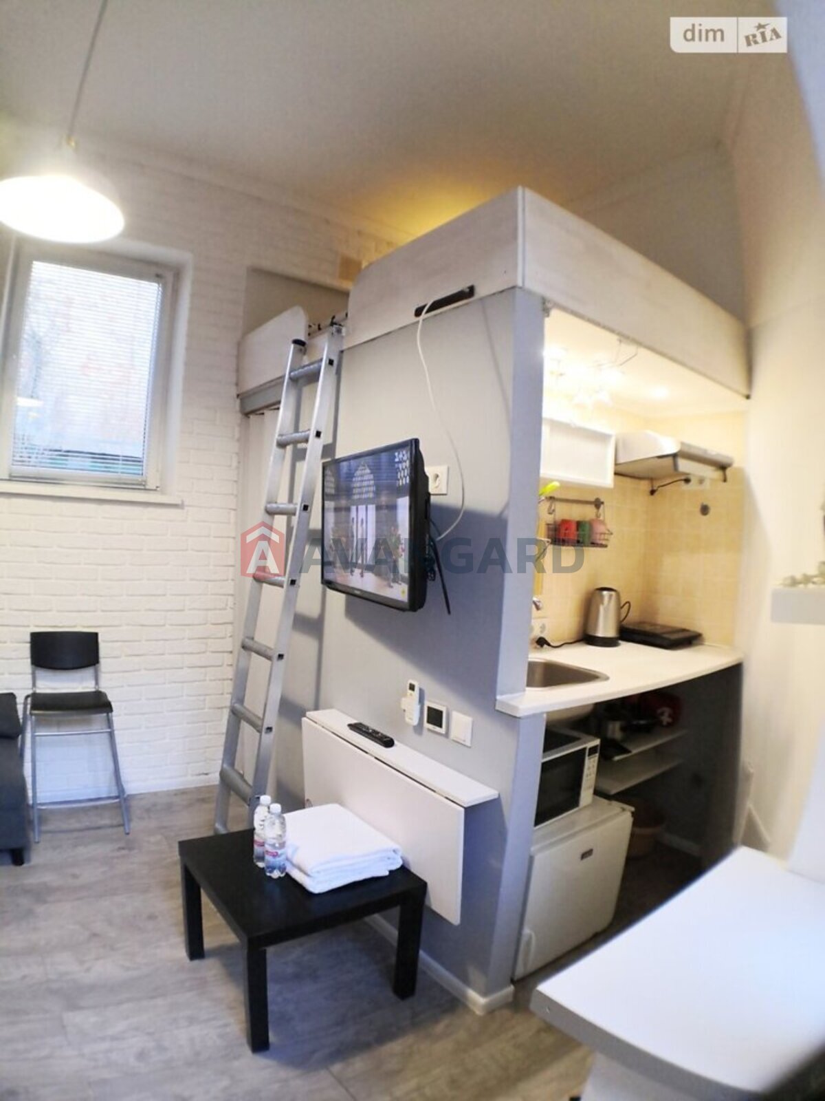 1 . , 12/-/- . ., 1/2   12