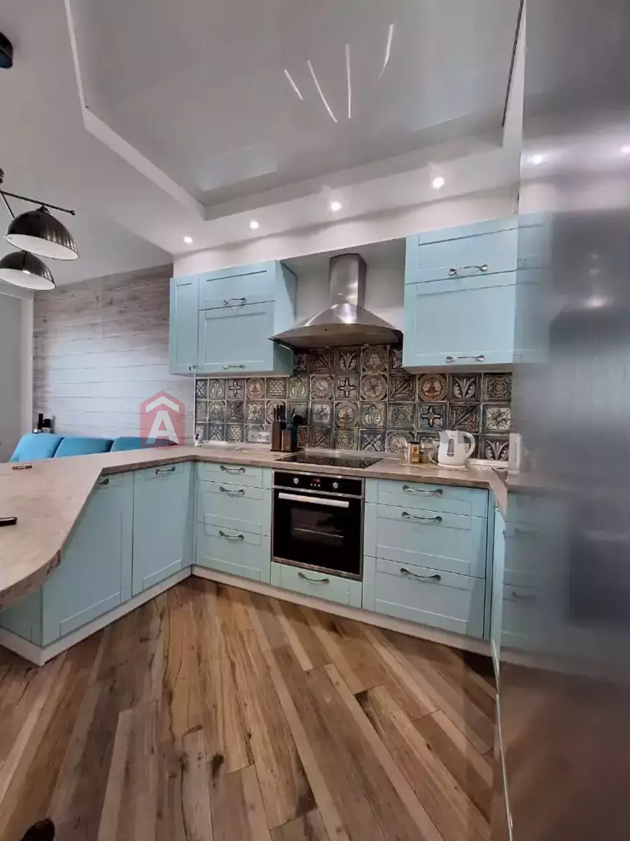 2 ��. ��������, 45/25/15 ��. �., 17/18 ������ ���� 9