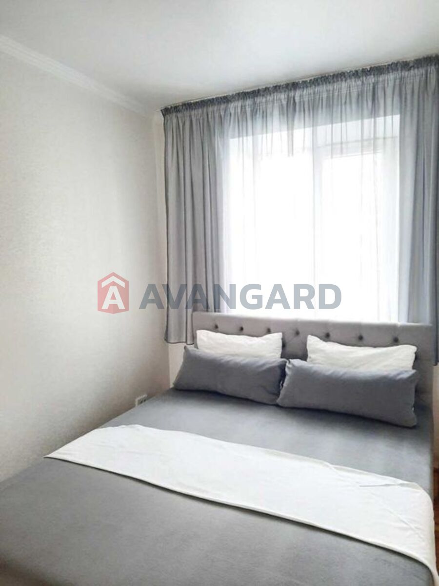 2 ��. ��������, 42/-/6 ��. �., 3/5 ������ ���� 2