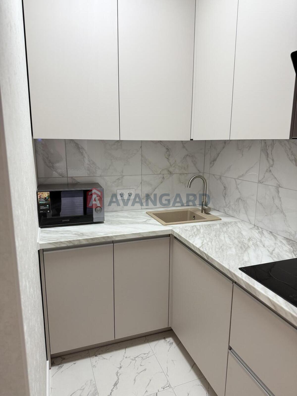 1 ��. ��������, 35/12/14 ��. �., 2/4 ������ ���� 4