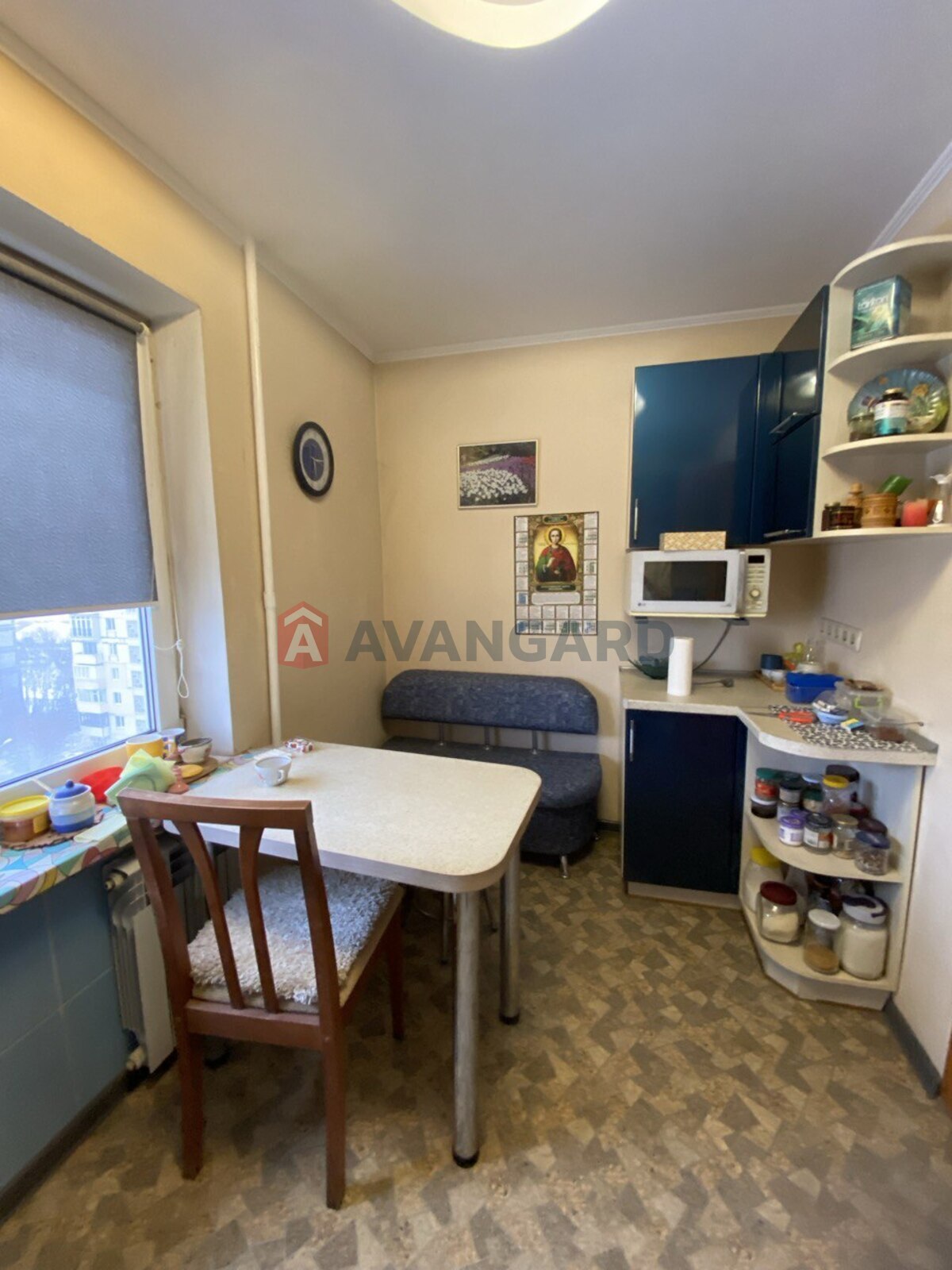 3 ����. ��������, 69/-/8 ��. �., 9/10 ���� ���� 2