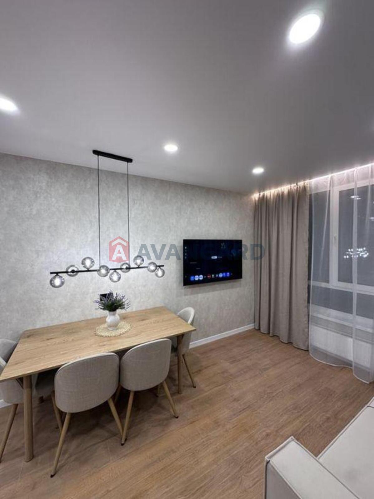 1 ��. ��������, 43/-/21 ��. �., 17/21 ������ ���� 4