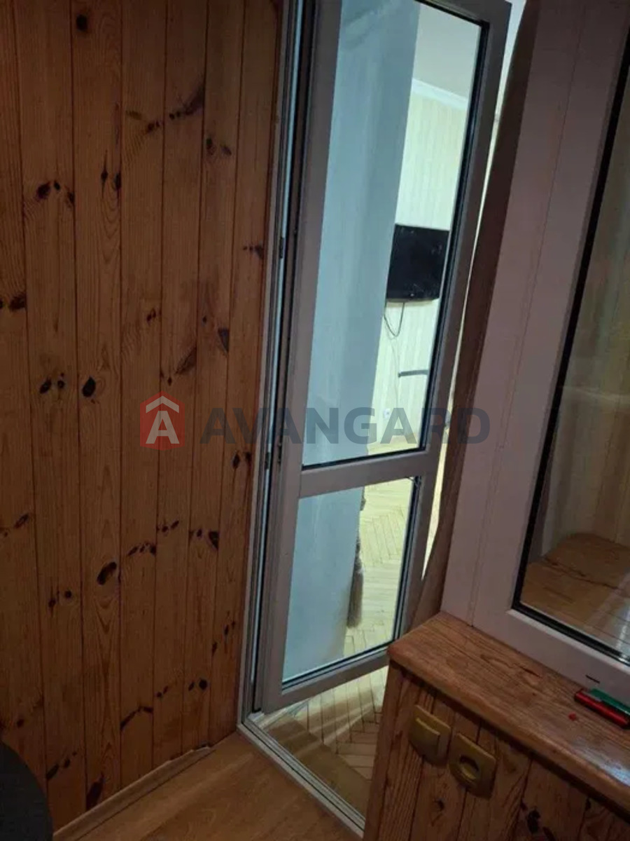 1 ��. ��������, 55/-/8 ��. �., 3/10 ������ ���� 24