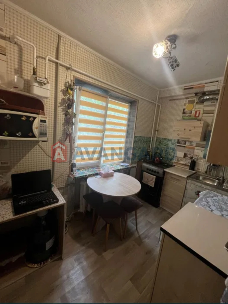 3 ����. ��������, 54/-/6 ��. �., 2/5 ���� ���� 2