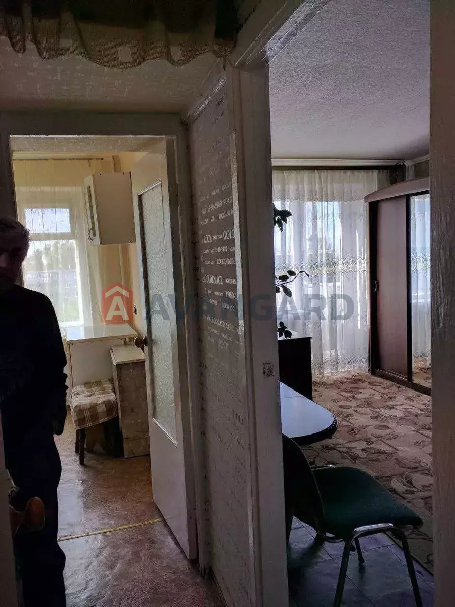 1 ��. ��������, 30/-/5 ��. �., 8/9 ������ ���� 6