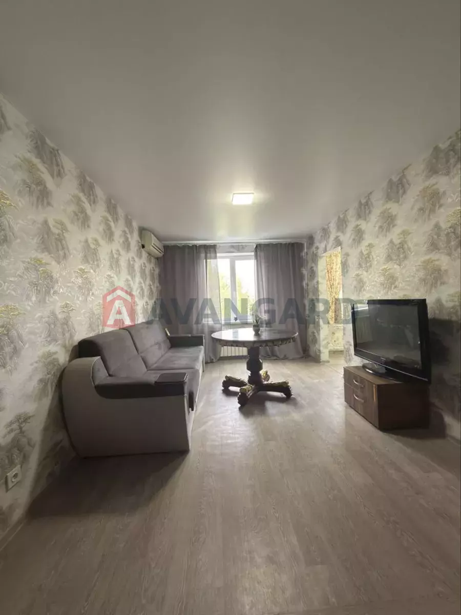 3 ��. ��������, 62/-/8 ��. �., 4/9 ������ ���� 1