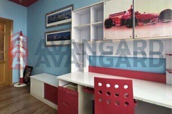 3 ����. ��������, 109/-/14 ��. �., 6/8 ���� ���� 9