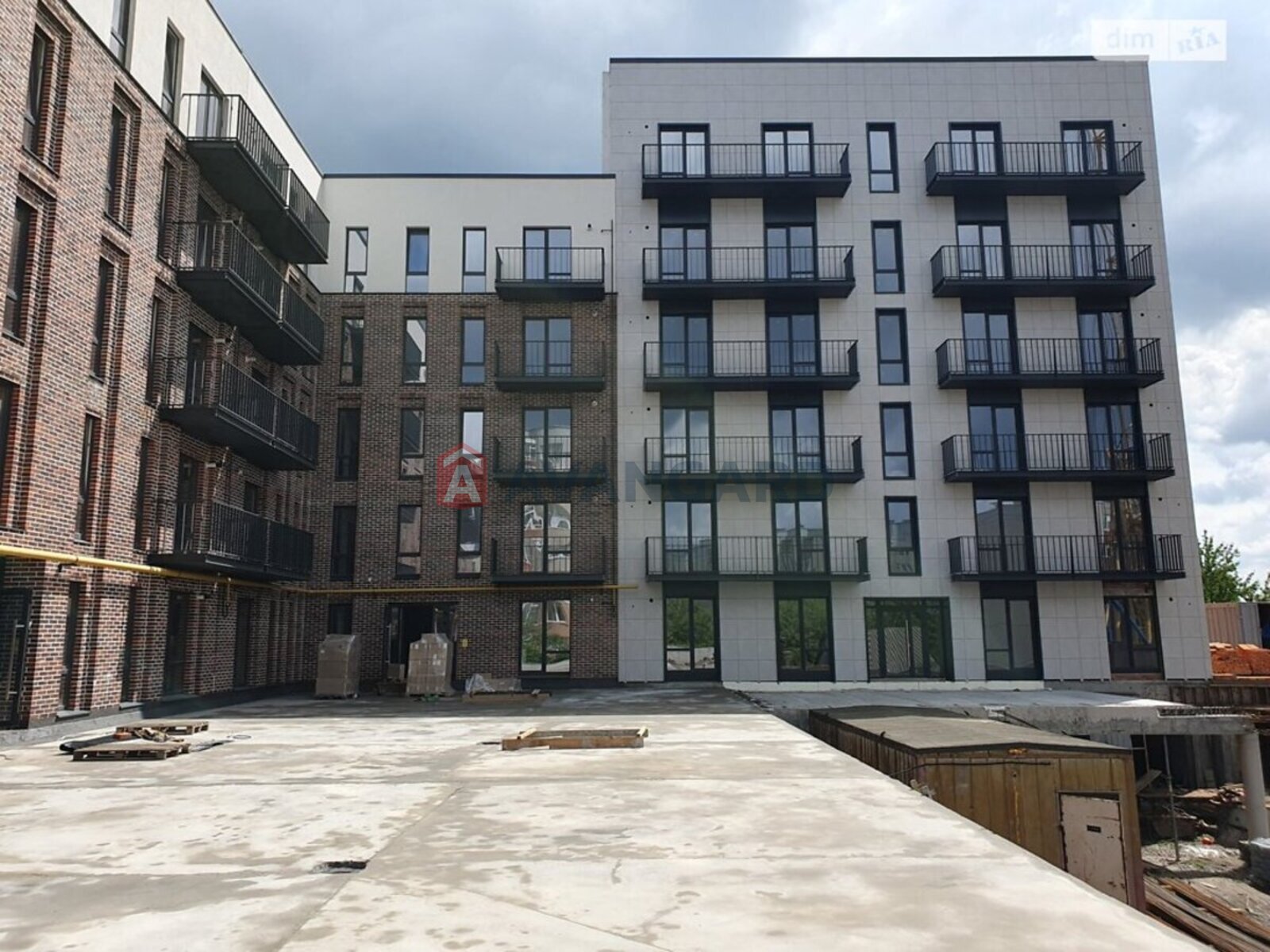 1 ��. ��������, 67/-/- ��. �., 4/5 ������ ���� 9