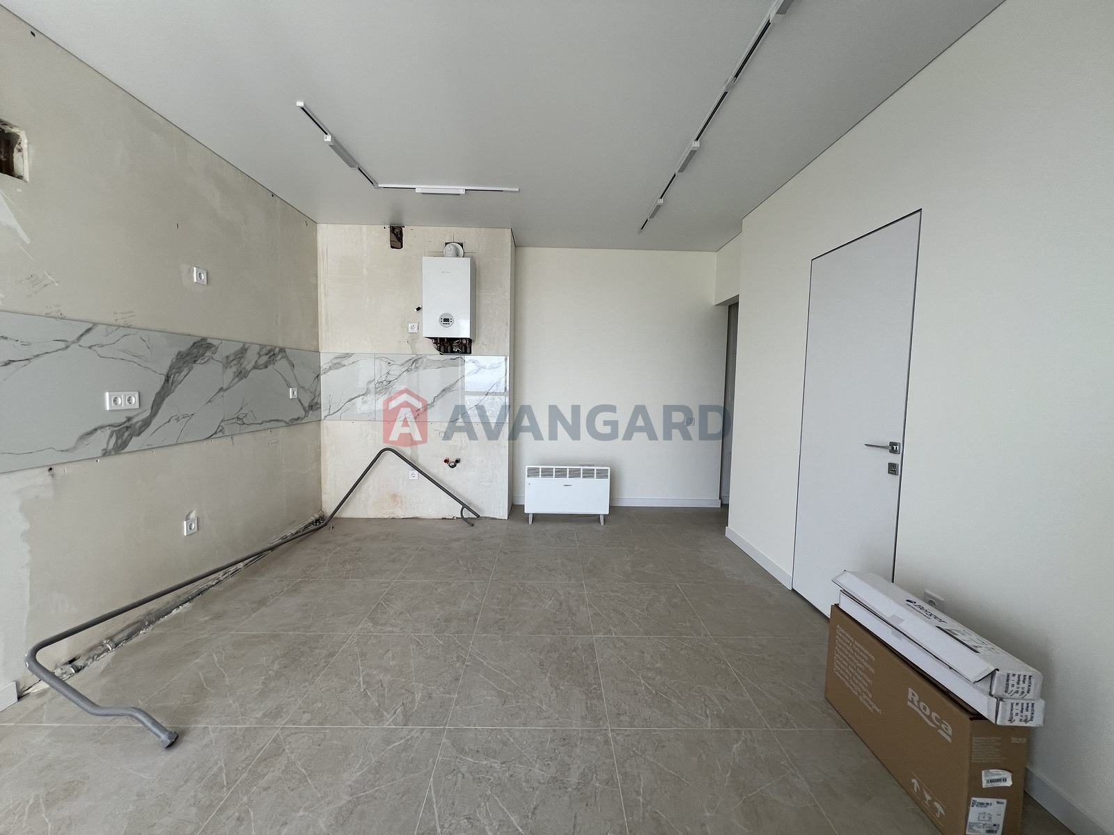 1 ��. ��������, 42/16/18 ��. �., 9/9 ������ ���� 4