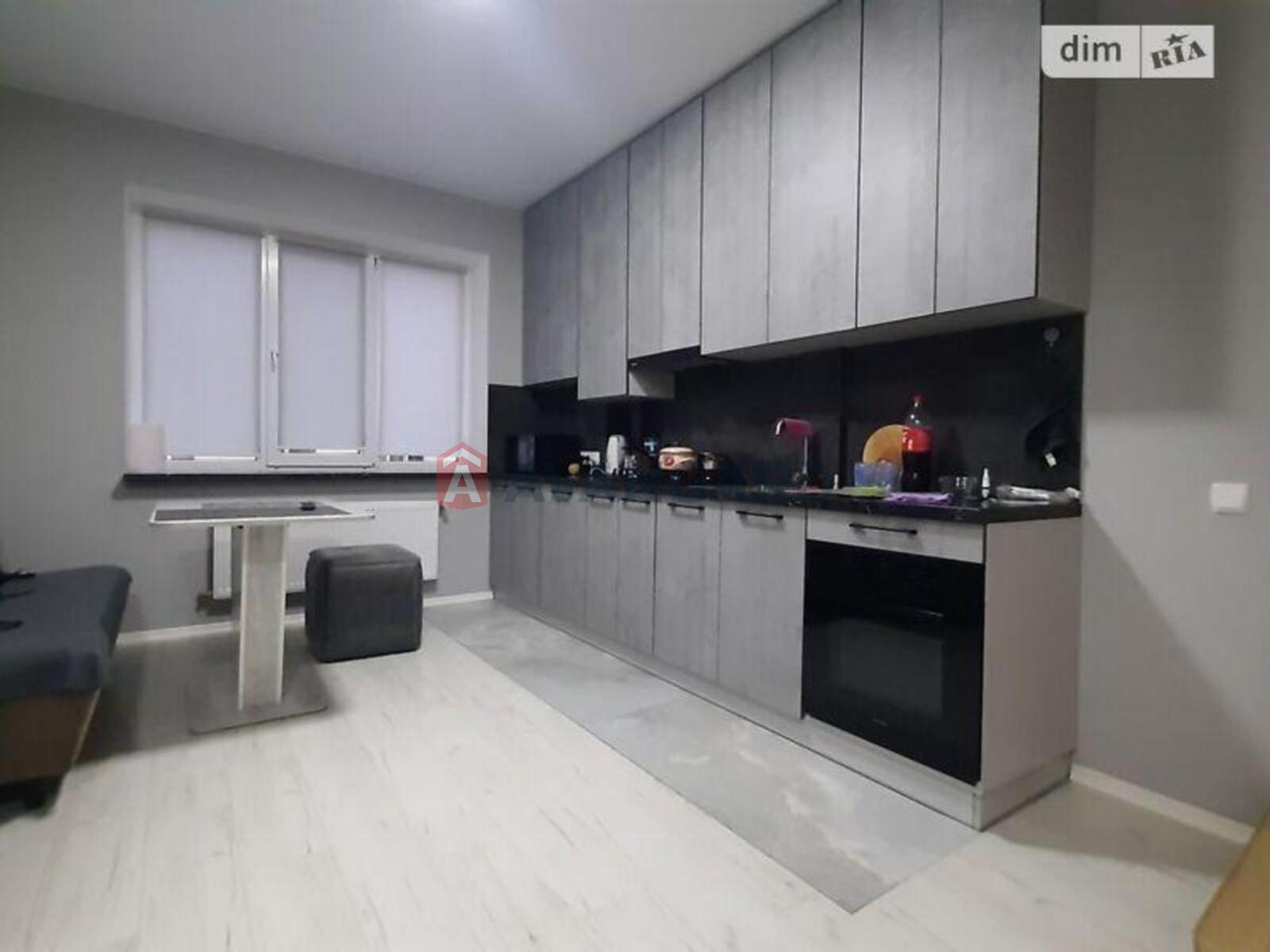 2 ��. ��������, 99/-/16 ��. �., 5/5 ������ ���� 24