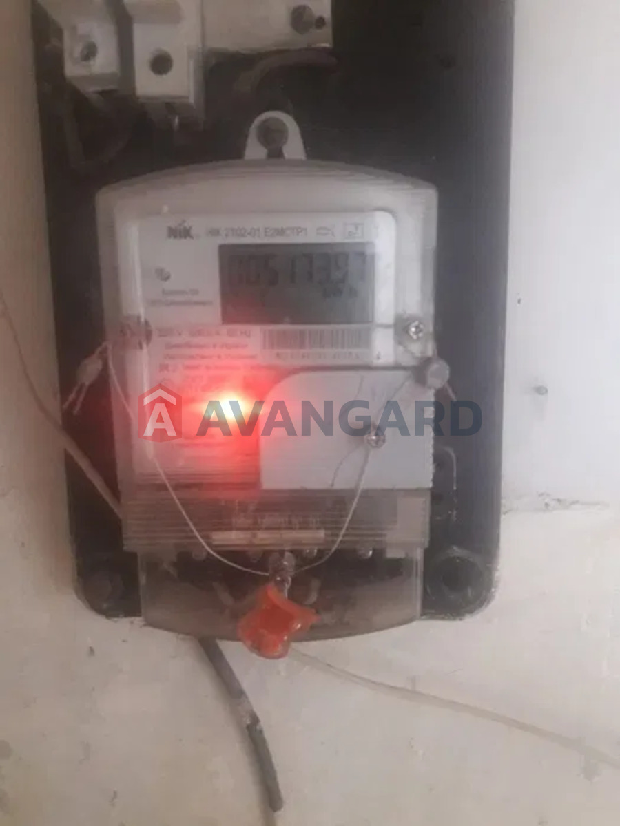 1 ��. ��������, 30/-/6 ��. �., 4/5 ������ ���� 8