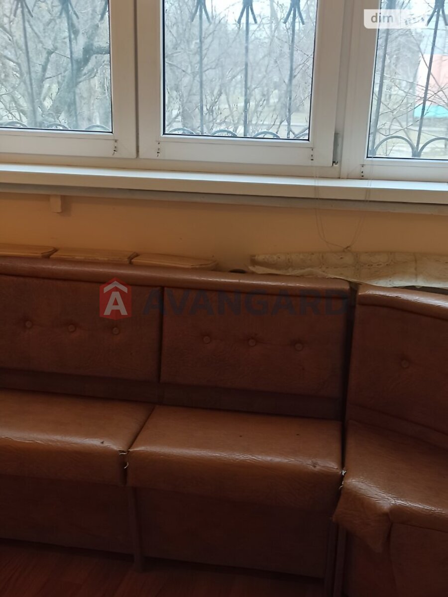 3 кім. квартира, 75/42/7 кв. м., 1/9 поверх фото 4 3 кім. квартира, 75/42/7 кв. м., 1/9 поверх фото 4