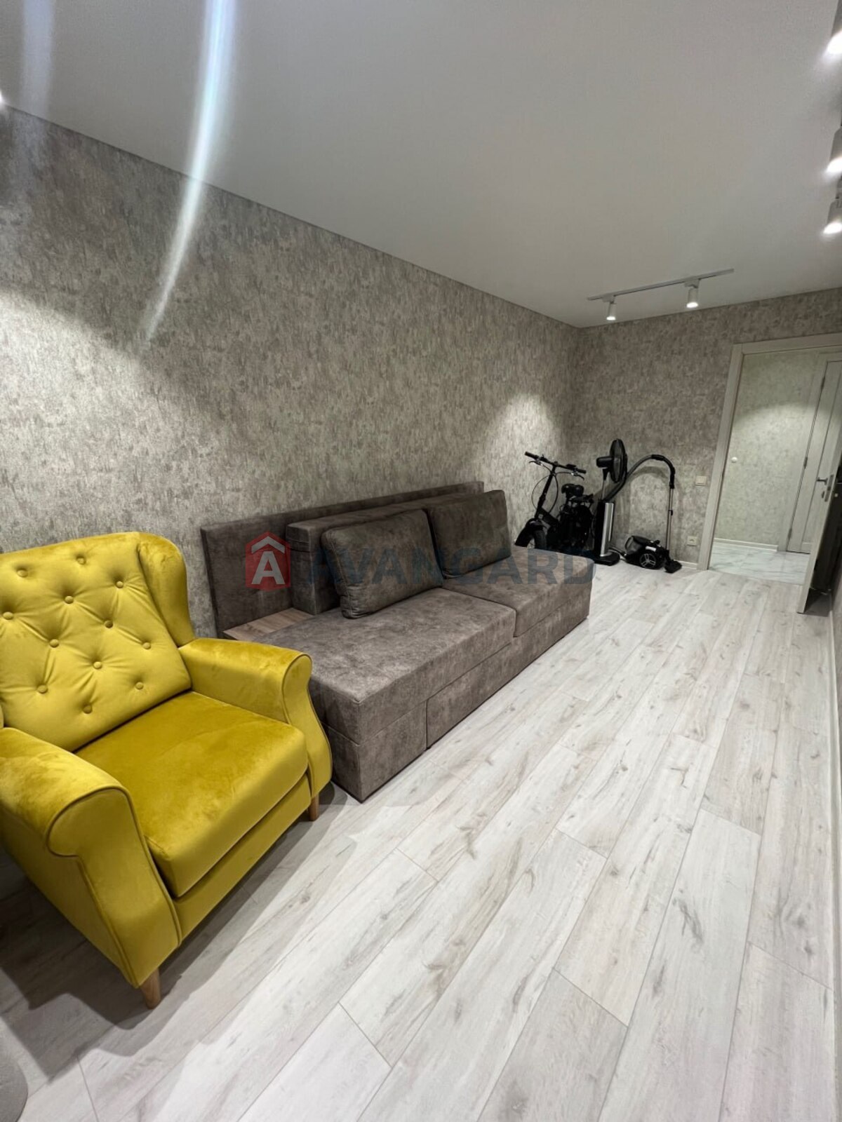 3 . , 68/43/7 . ., 5/9   5