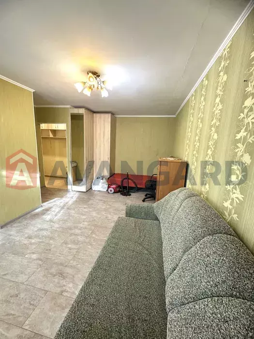 1 ��. ��������, 33,23/16,9/6,9 ��. �., 2/5 ������ ���� 2