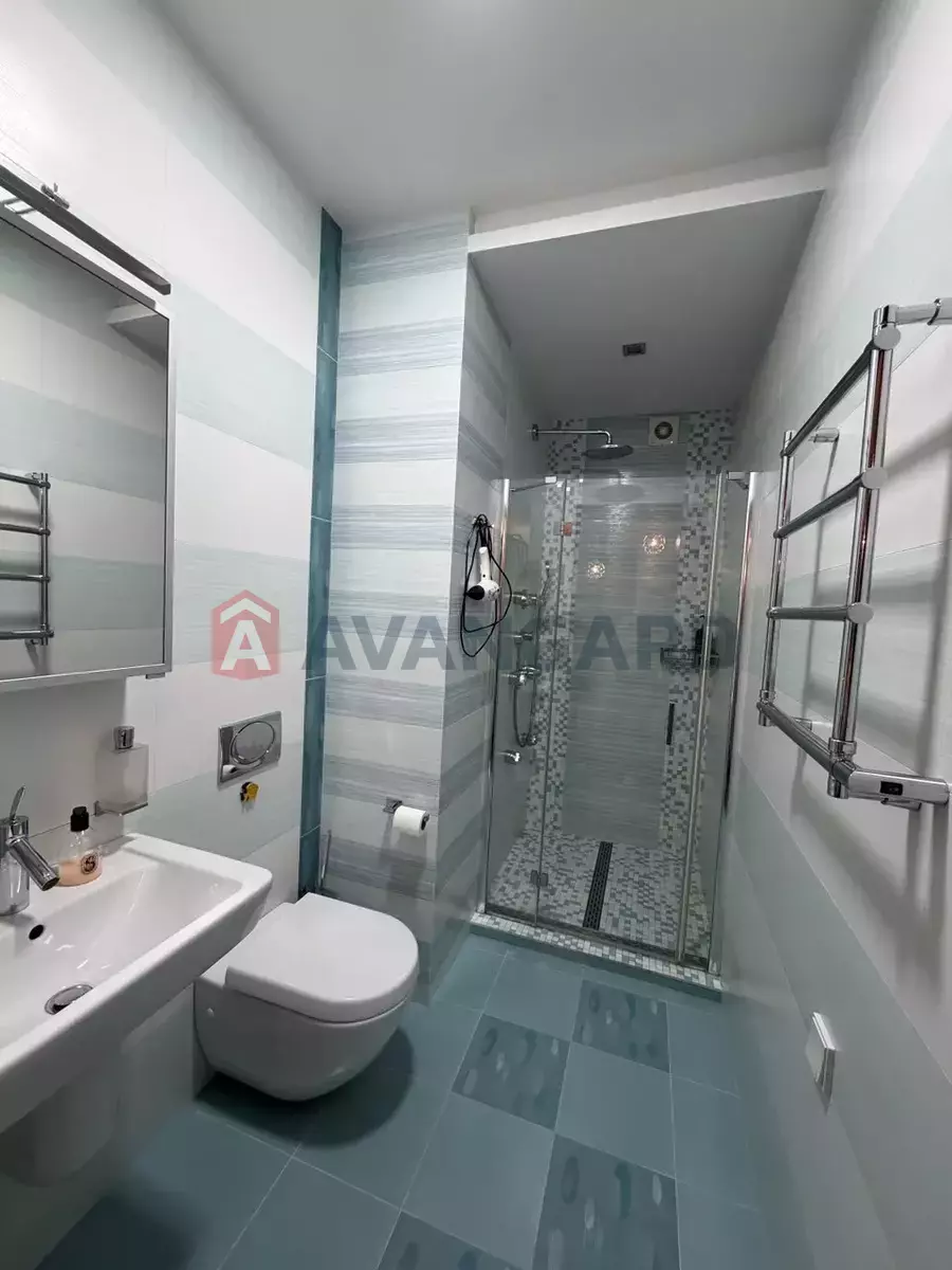 3 ��. ��������, 111/-/- ��. �., 8/10 ������ ���� 8