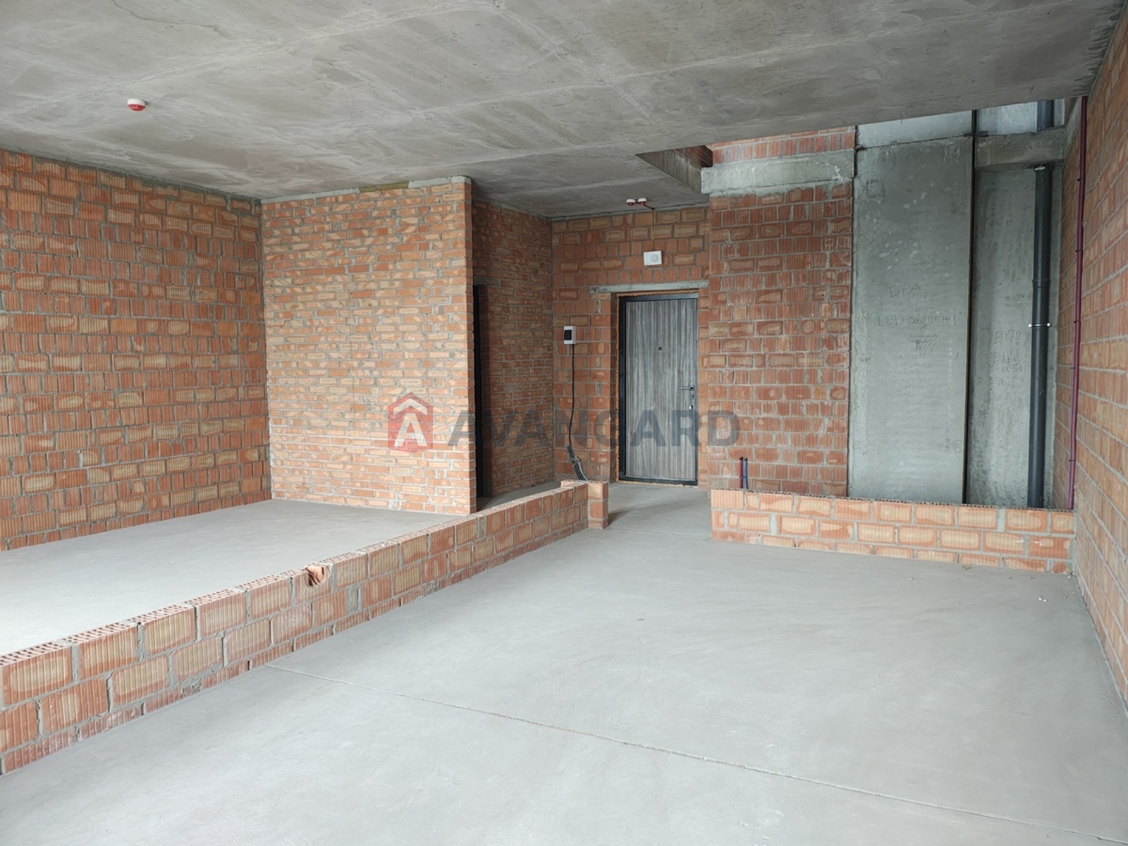 3 ��. ��������, 120/70/23 ��. �., 22/26 ������ ���� 12