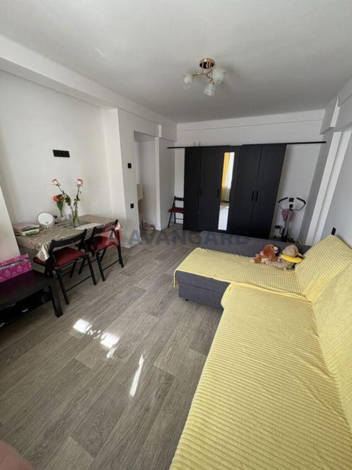 2 ����. ��������, 41/-/6 ��. �., 5/5 ���� ���� 8