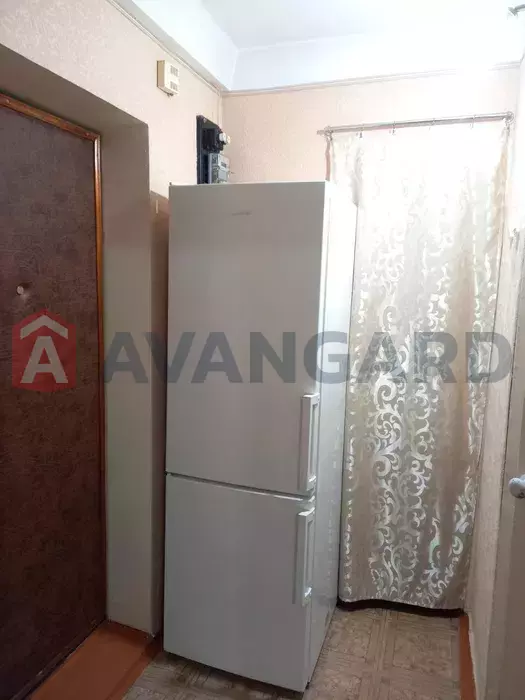 1 ��. ��������, 30/-/6 ��. �., 4/5 ������ ���� 9