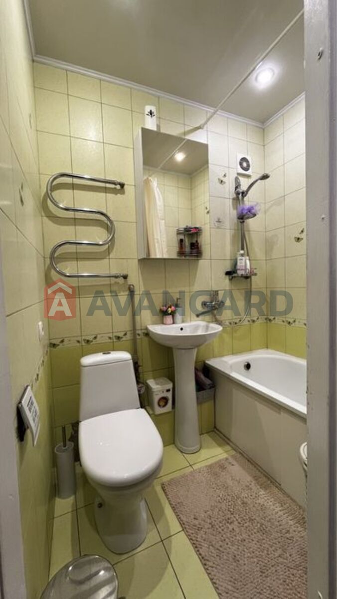 1 ��. ��������, 30/-/6 ��. �., 5/5 ������ ���� 10