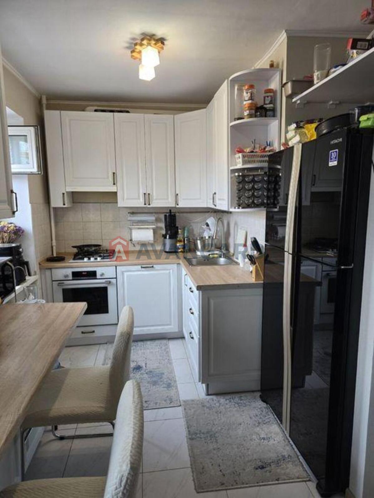 3 ����. ��������, 57/-/7 ��. �., 4/5 ���� ���� 9