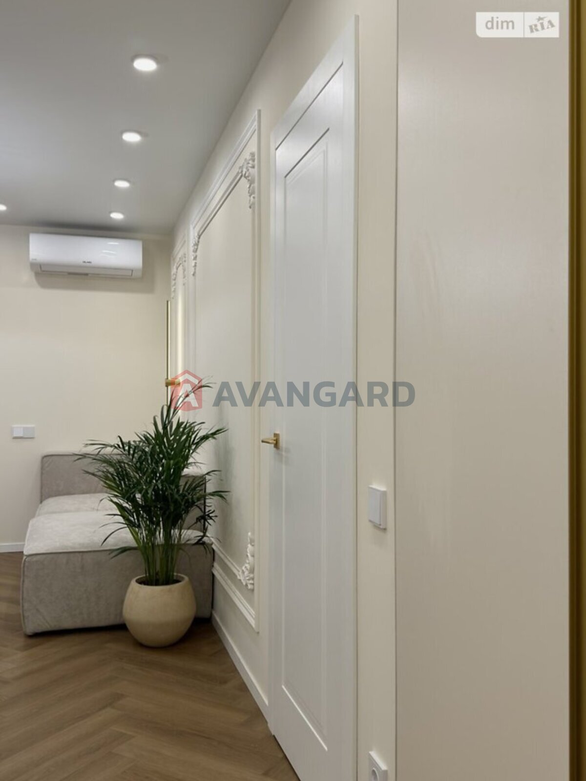 1 ����. ��������, 48/-/8 ��. �., 5/12 ���� ���� 10