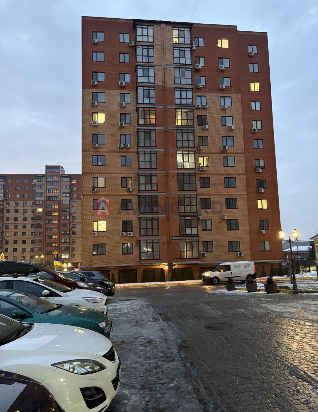 2 ��. ��������, 67,7/33,5/18,9 ��. �., 10/12 ������ ���� 2