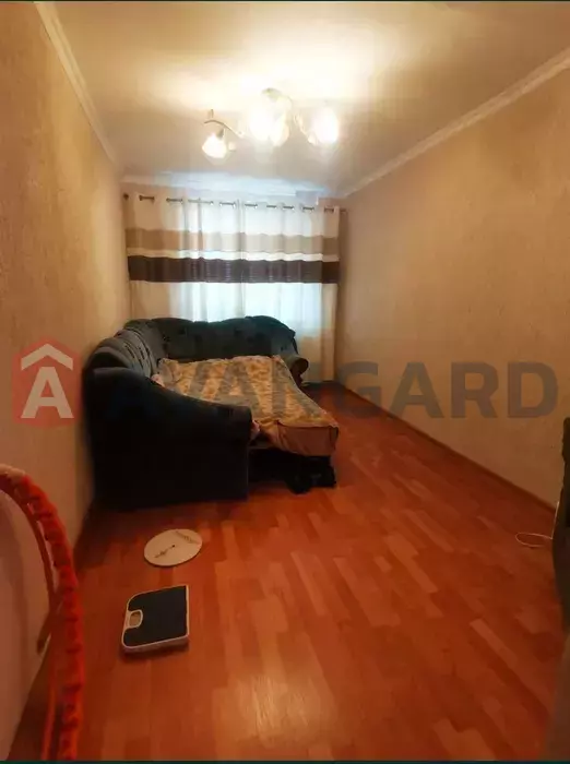 3 ����. ��������, 69/48/8 ��. �., 14/14 ���� ���� 11