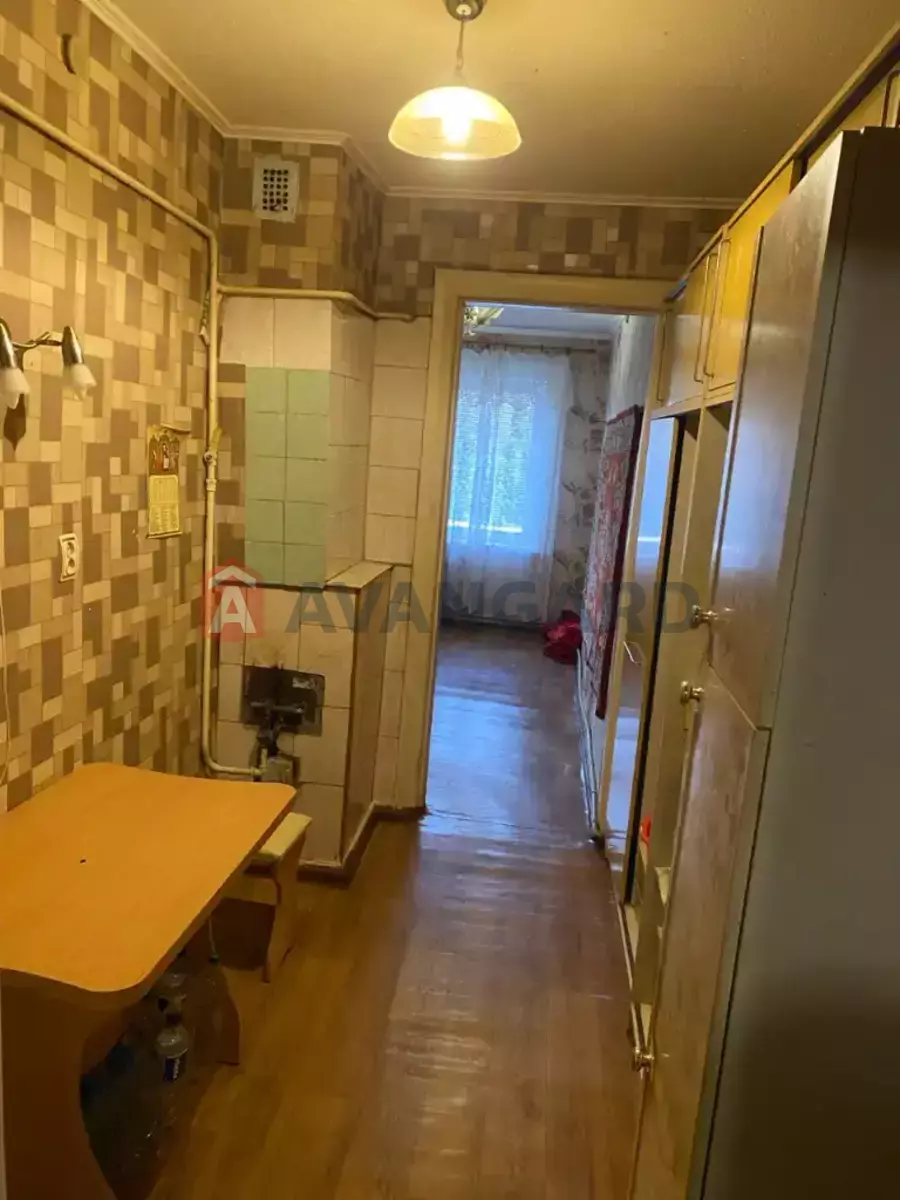 2 ��. ��������, 36/-/4 ��. �., 2/2 ������ ���� 13