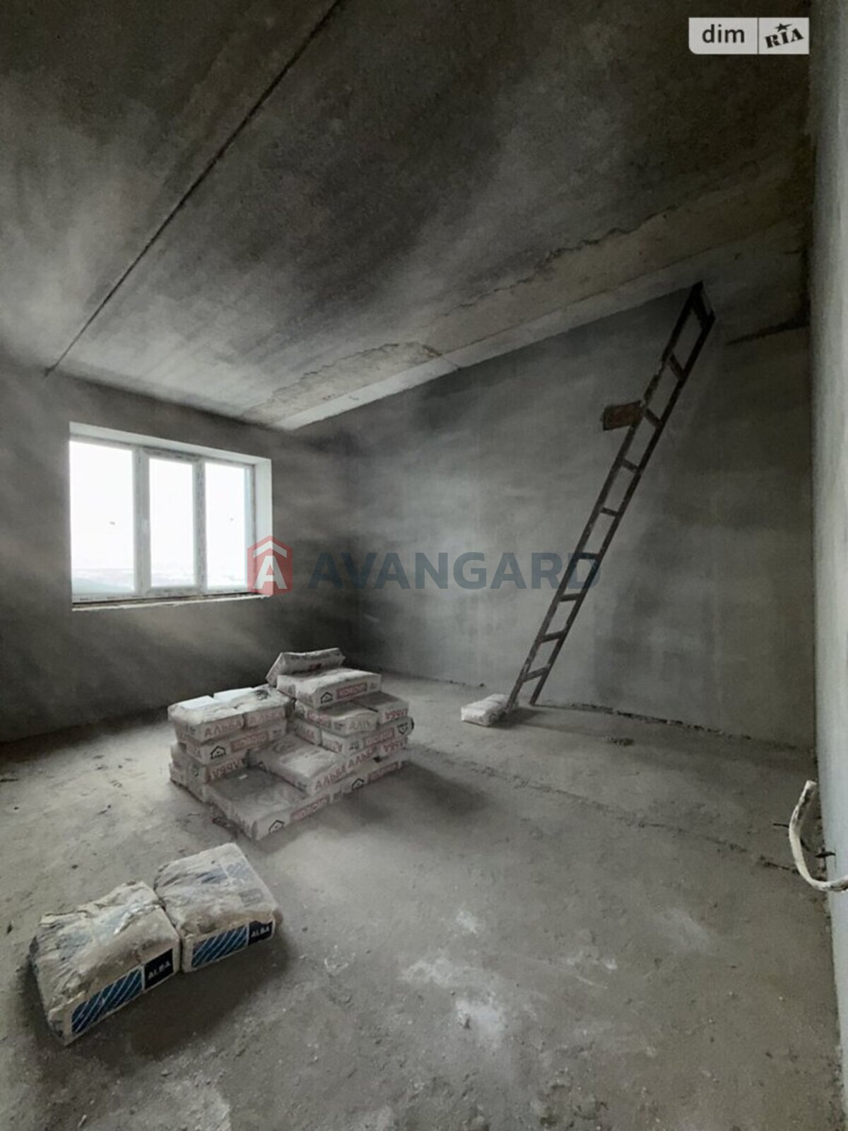 2 ��. ��������, 96/-/- ��. �., 9/10 ������ ���� 5