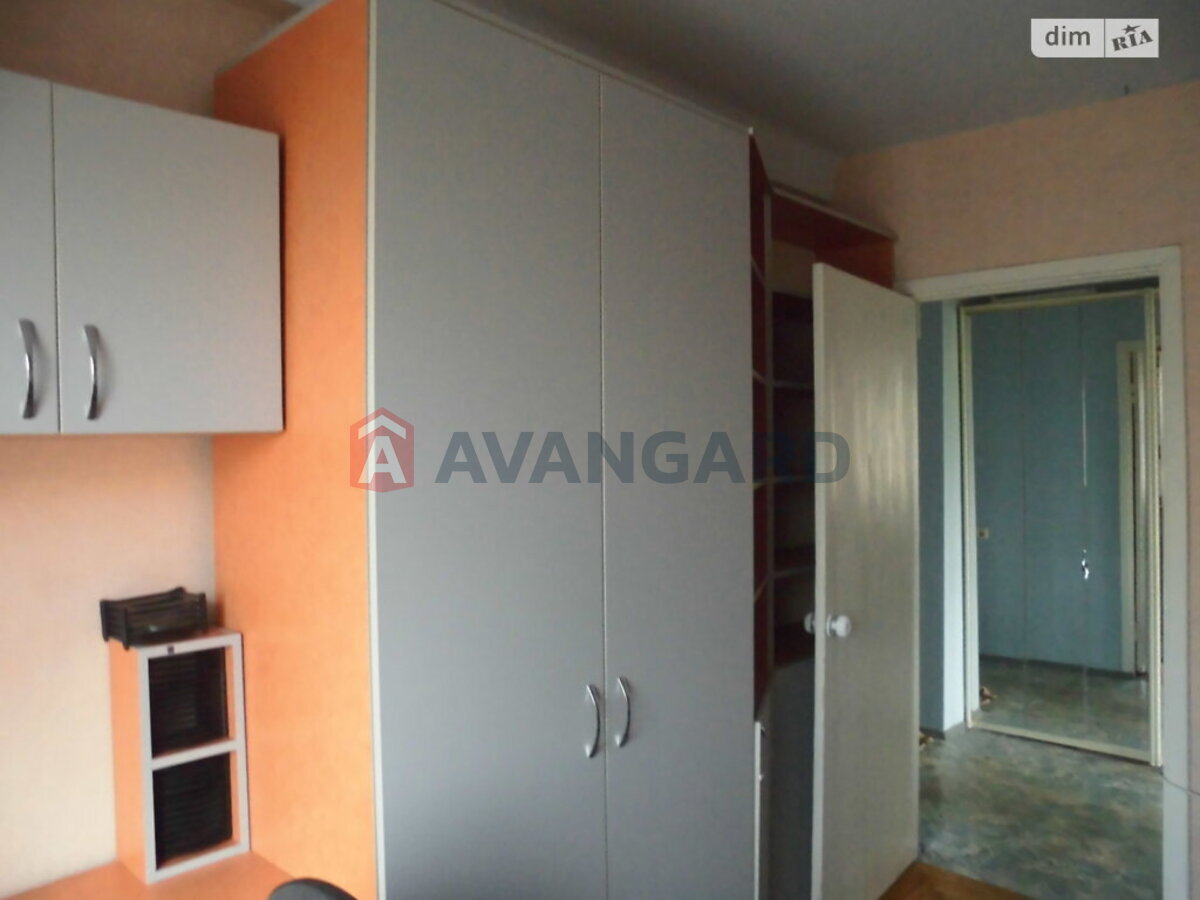 2 ��. ��������, 51/28/7 ��. �., 9/9 ������ ���� 4