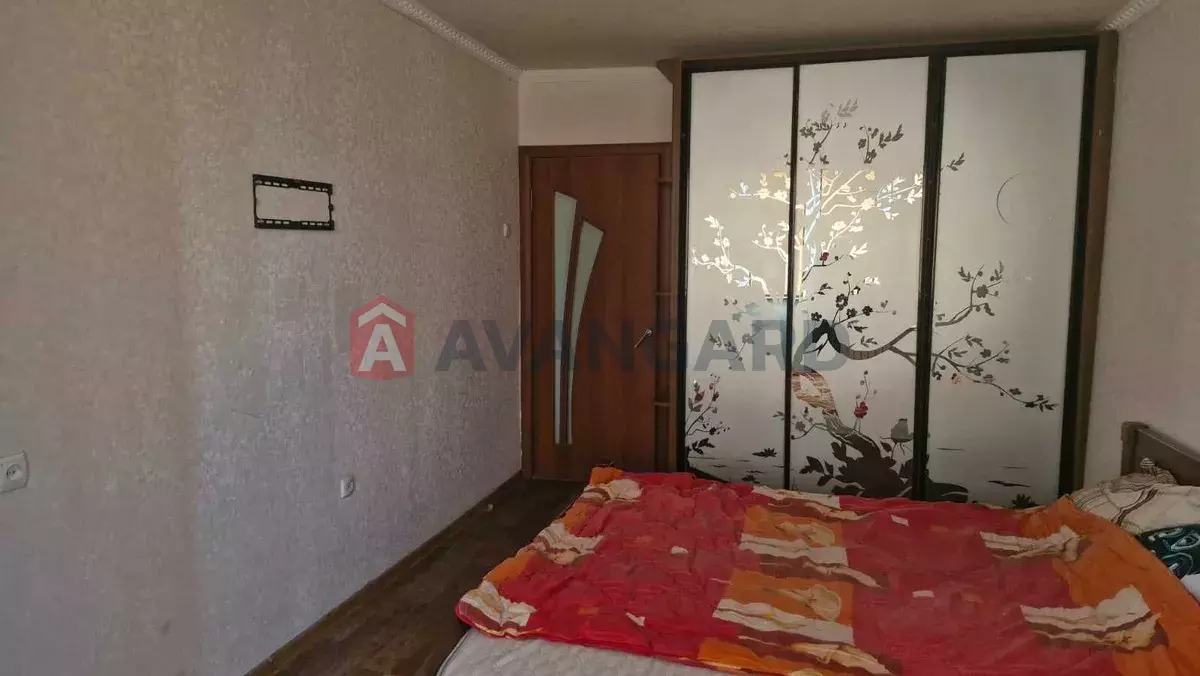 2 ��. ��������, 53/-/9 ��. �., 4/14 ������ ���� 16