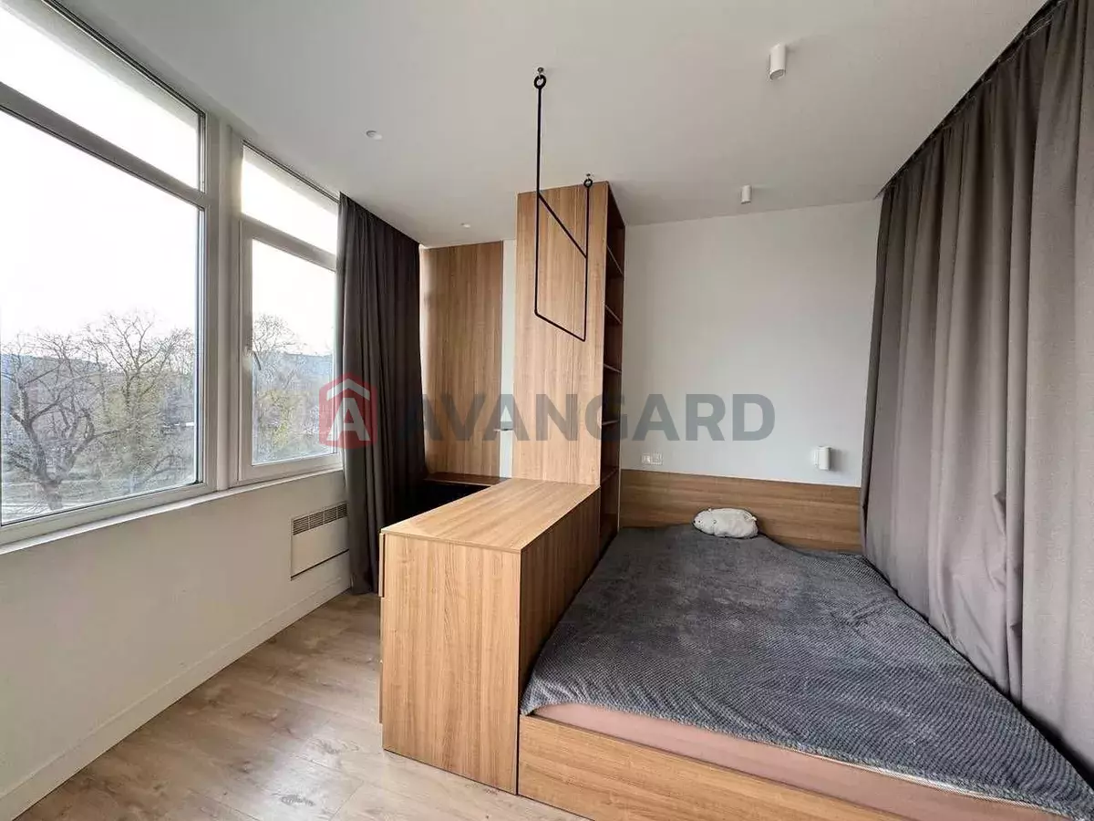 1 . , 37/-/17 . ., 5/21   1