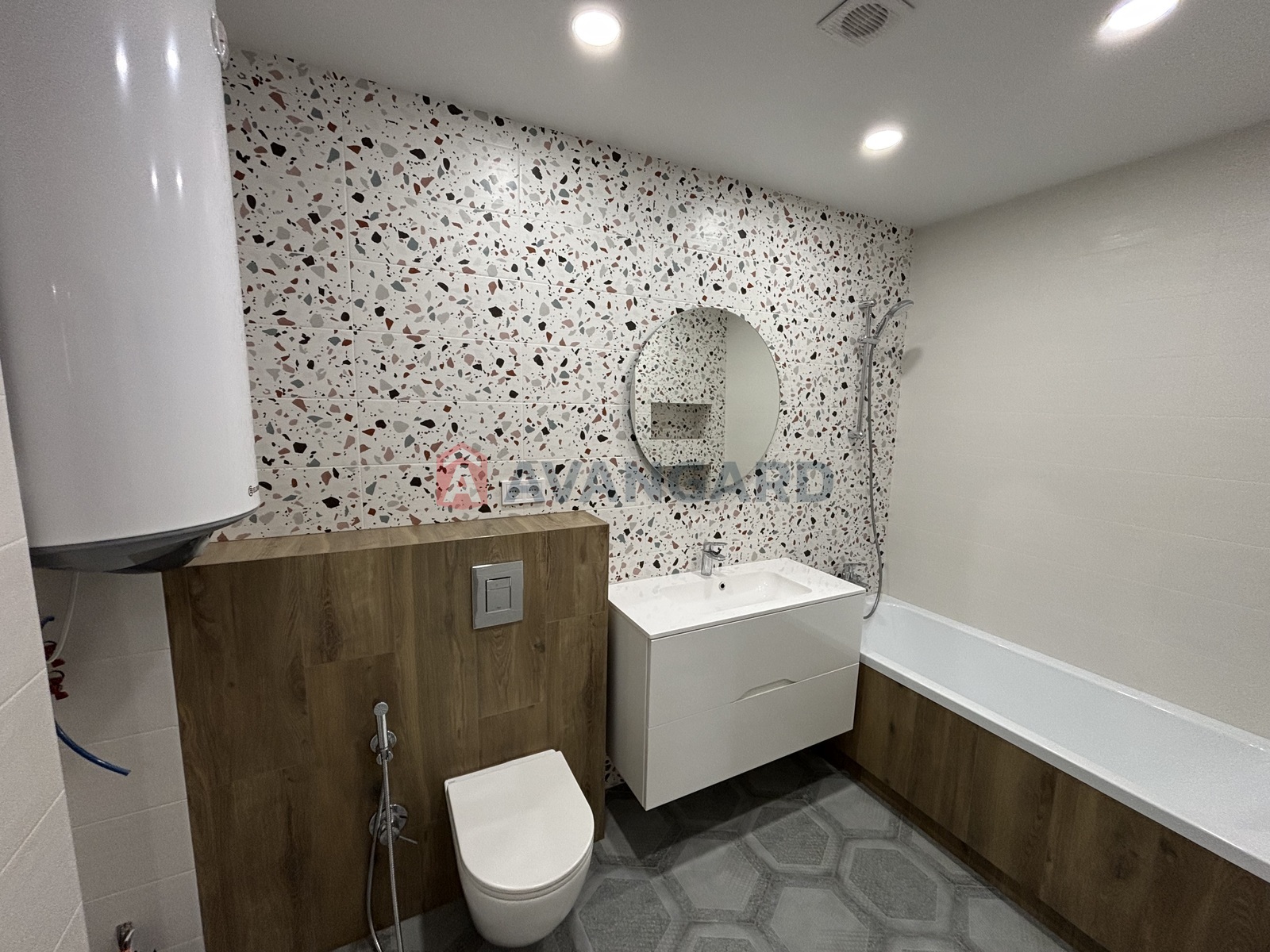 3 ��. ��������, 72/32/24 ��. �., 4/5 ������ ���� 14